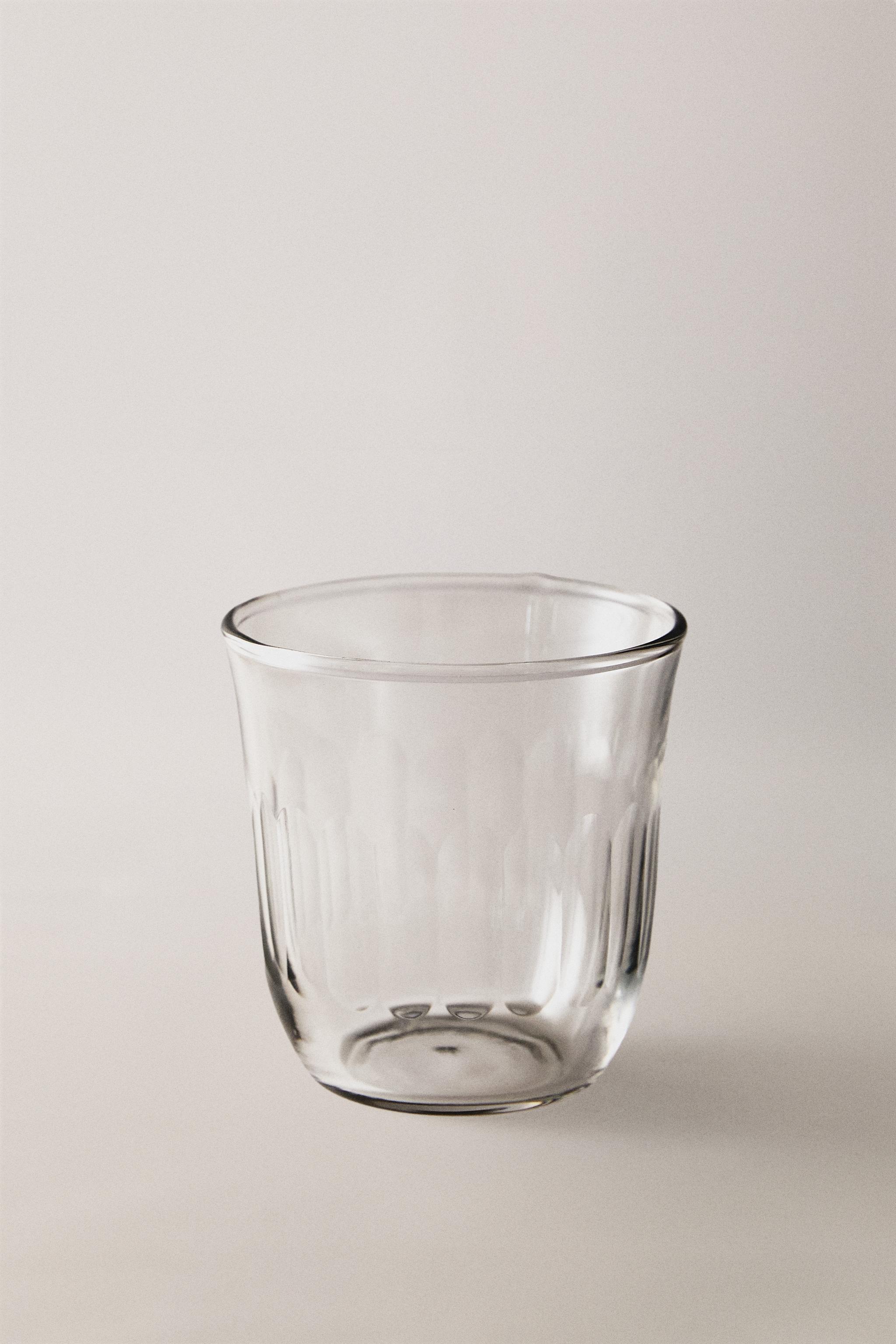 VERTICAL RAISED DESIGN GLASS TUMBLER